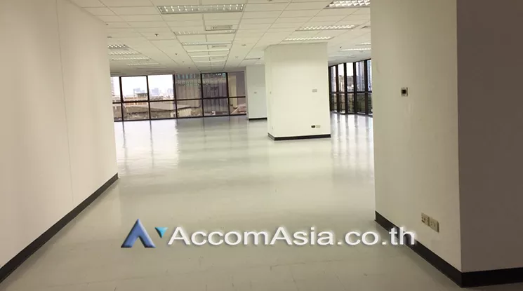 unit Office space For Rent in Phaholyothin, Bangkok  near MRT Phetchaburi (AA18409)